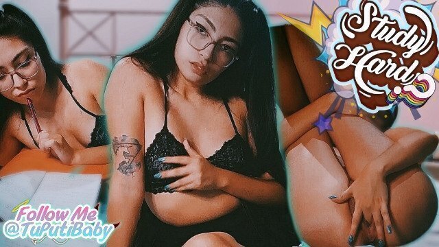 Estaba Estudiando Pero Empece Tocarme Hasta Venirme