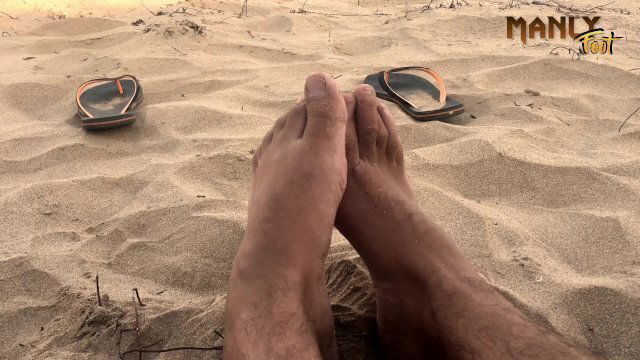THICK WHITE PUBLIC NUDIST BEACH FEET SOCKS SERIES MANLYFOOT 🦶EPISODE