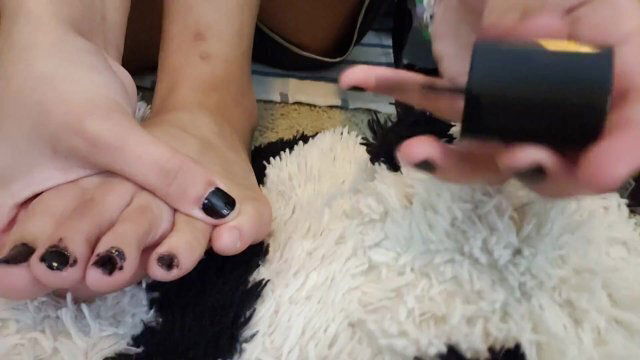 FIRST Foot Vid♡ (Pedicure, Lotion, Nail-Painting Talking)