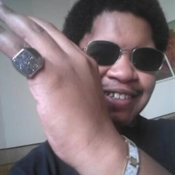 MCGOKU305 ROCK STAR GETTING MULTIPLE BLOWS FROM MULTIPLE WOMEN ONCE