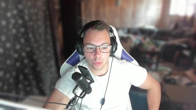 Midget Airikaca Onlyfans Review! (Dwarf Airikacal Review!)