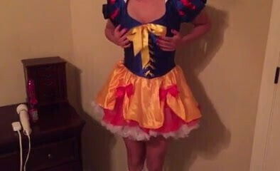 Snow White masturbates, strips and masturbates again.