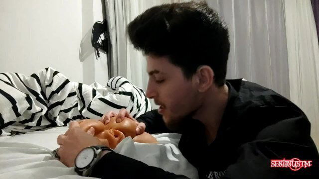 arkadaşım önce amımı yala sonra