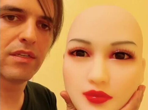 Doll sketches received free unboxing review