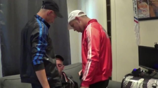 jeune cite baisé tournant deux arabes heteros survetements