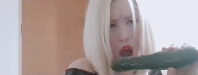 Argentina arrives from greengrocery sucks cucumber