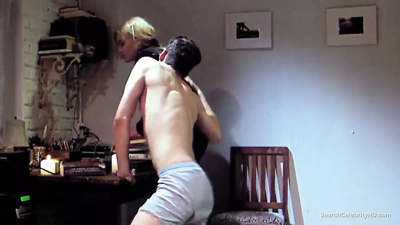 Angelina Jolie Rosanna Arquette nude Hell's Kitchen