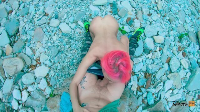 Girlfriend sucks dick both cheeks wood