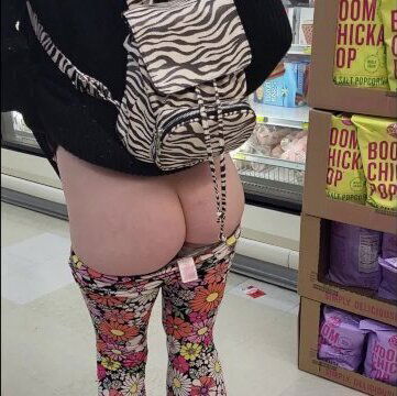 Store Flashing & Road Head, She bet she could get me off before home, She Won!! Sound at end!