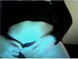 Amateur MILF Mastubating on webcam