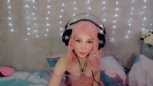 Вибратор заставляет кричать удовольствия