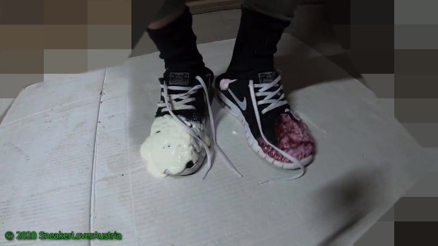 Messy Nike Janoski socks, over