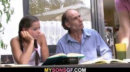 leaves bones girlfriend