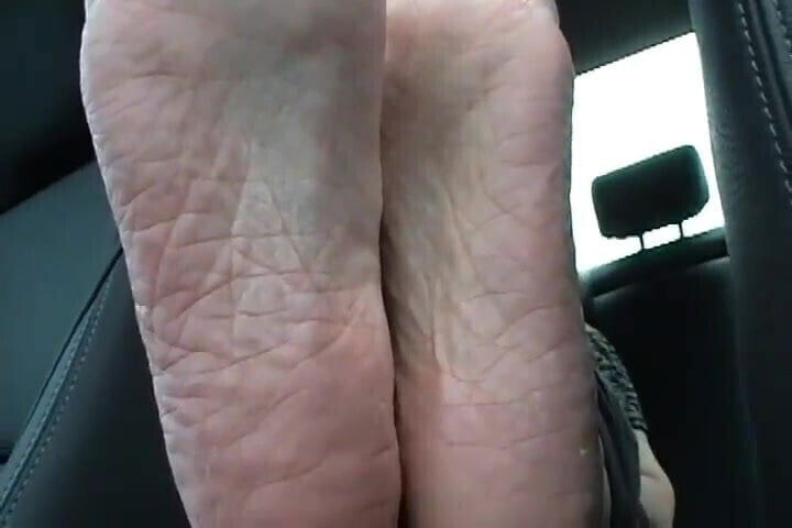 Bella Jaimes Foot Fetish Goddess in the car
