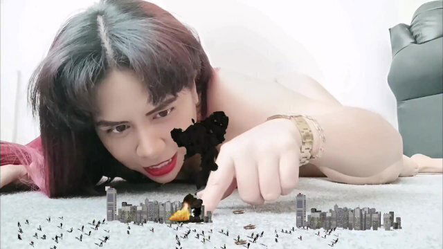 Giantess Woman Small city
