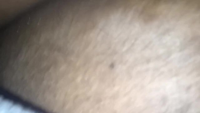 Dreka plays with pussy while bank