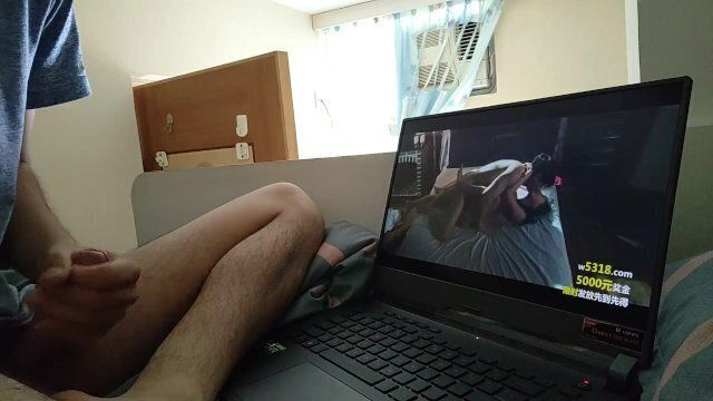 中国小鲜肉和av女主角同时高潮