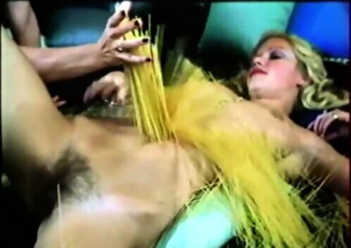 Entry (France 1979, Diane Dubois, Brigitte Lahaie)