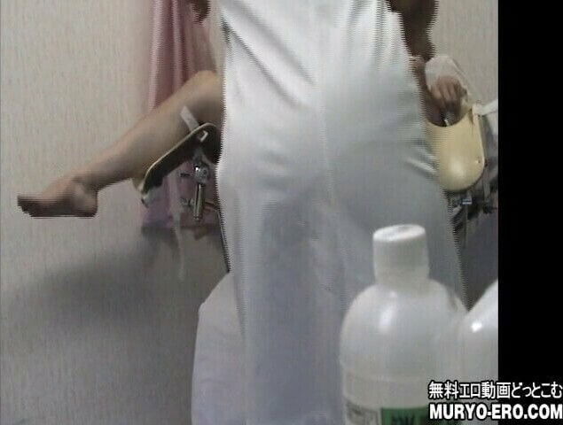 (29) Shameful internal examination table examination