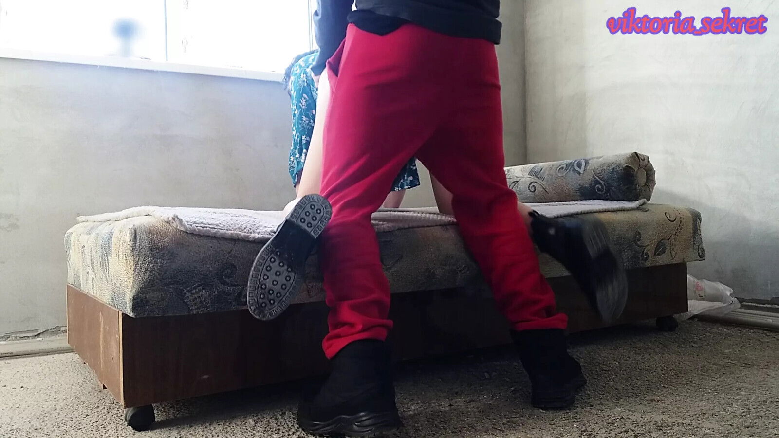 wife gets creampie from stranger