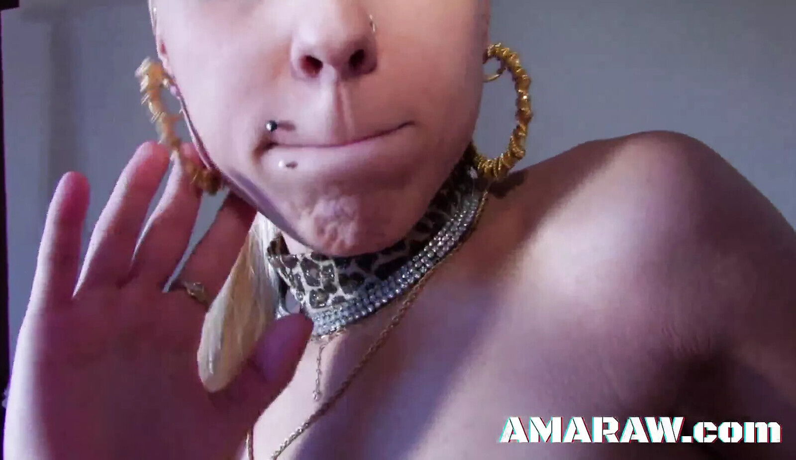 Small blonde Melody Star getting hole fucked