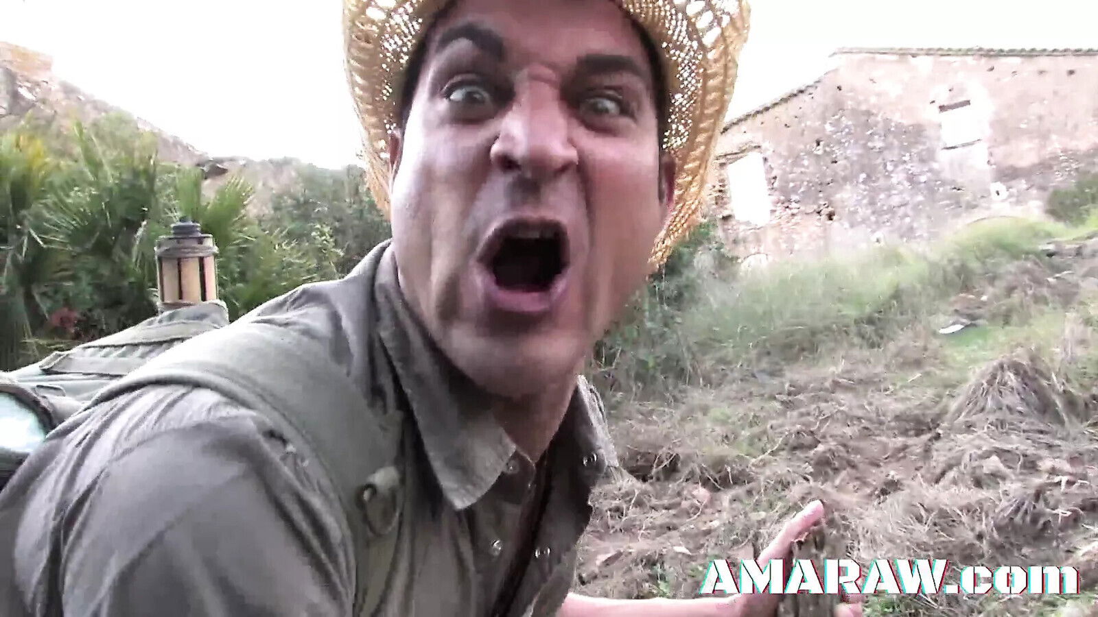 Brunettes Dunia Montenegro Yasenia Rock receive facial