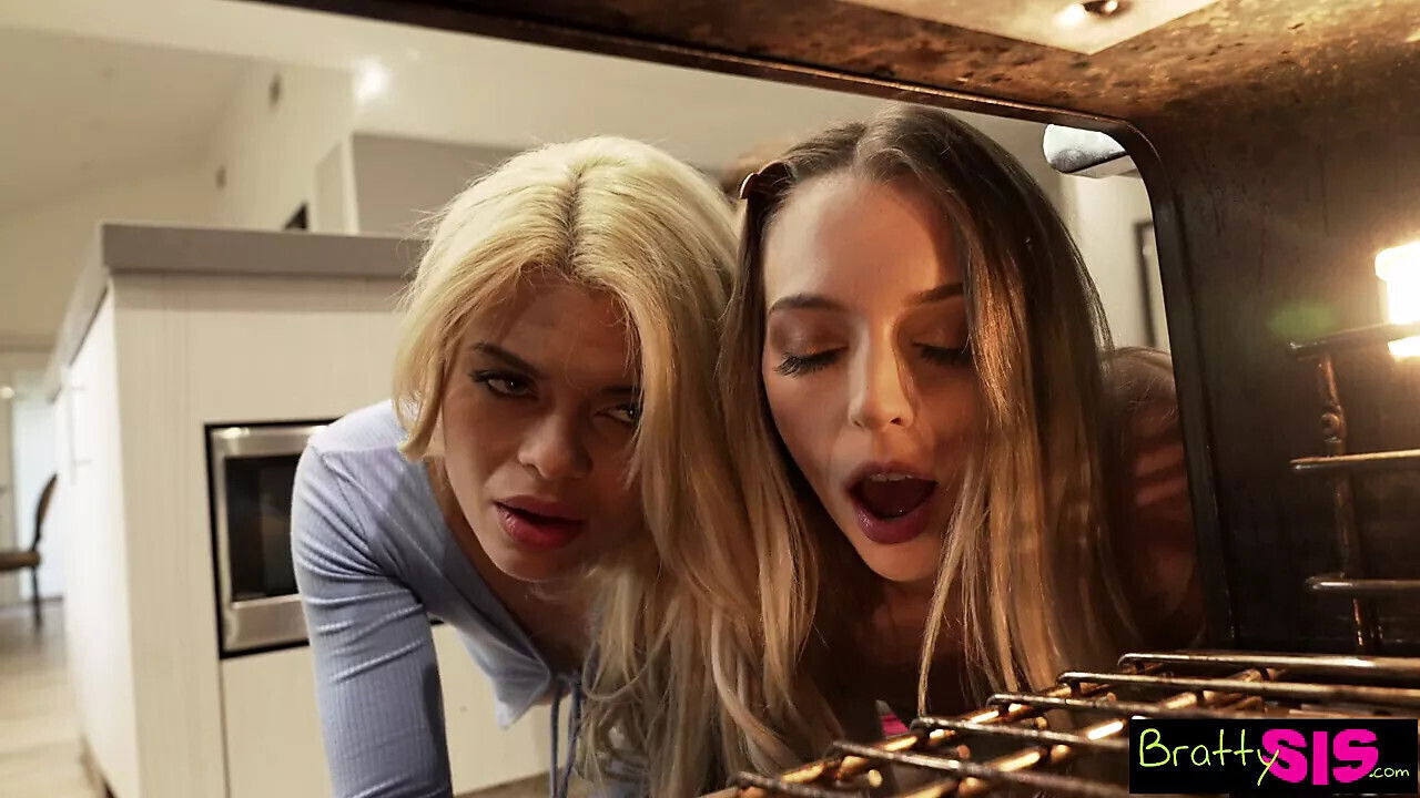 Stepbrother Says, gonna come fuck both with jack towel