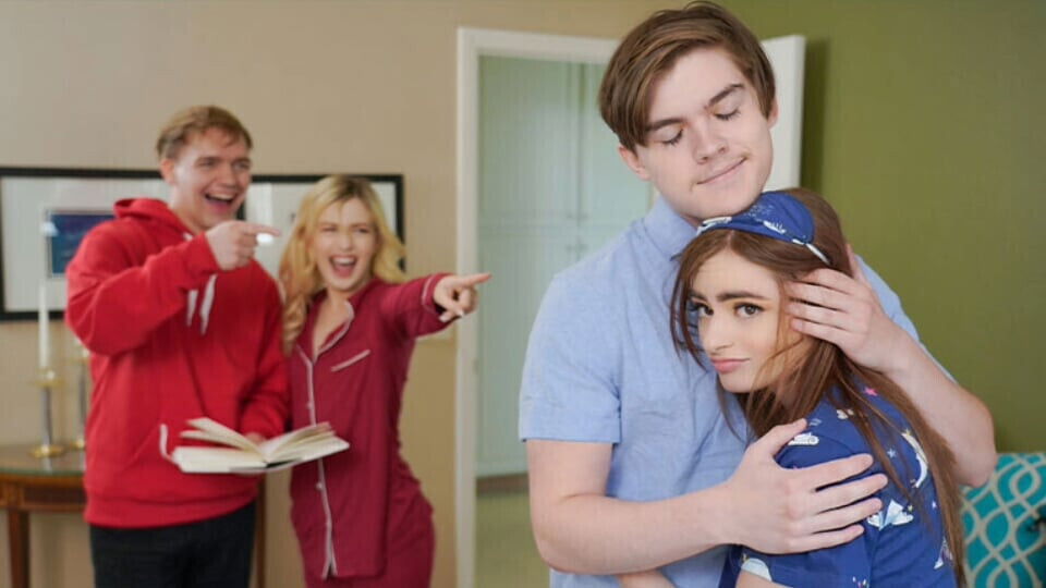 Swap Teen Babes Show Their Naive Stepbrothers Score With Girls