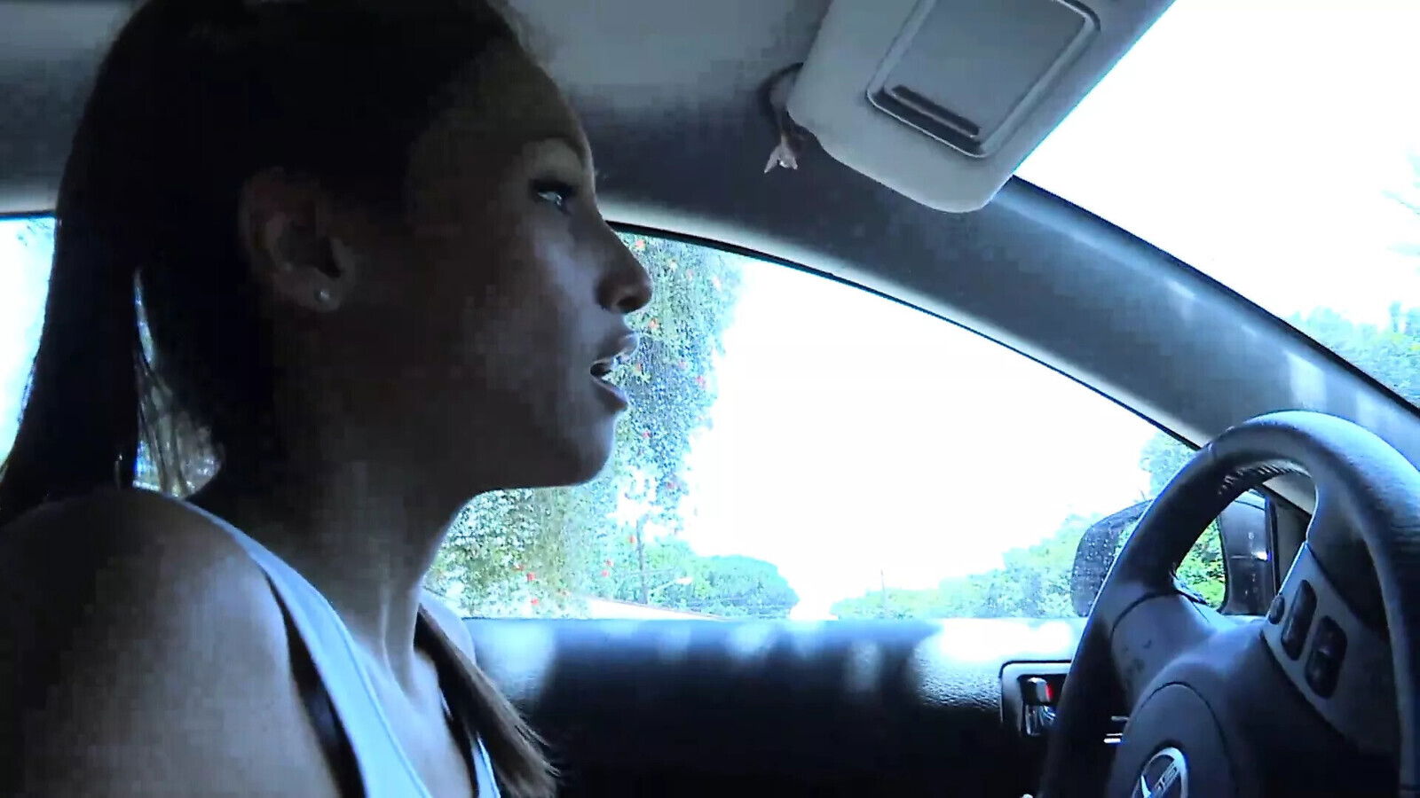 Lesbian goes totally CRAZY!!! (Story #02)