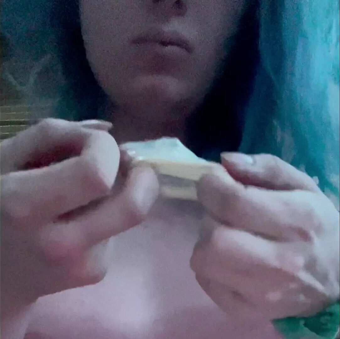 Tranny Briar jacks eats