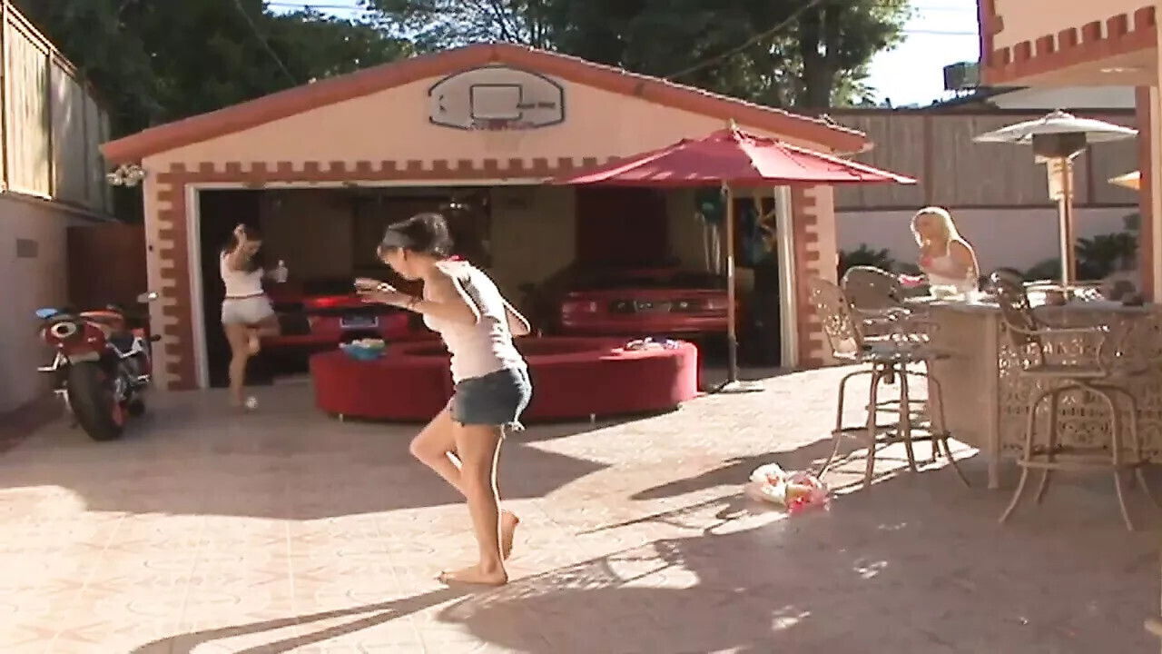 Threesome Lesbian Nymphos