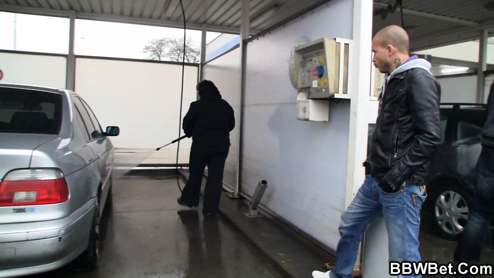 Picked belly fatty gets fucked shower