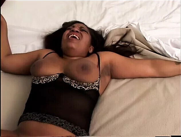 Sexy Milf sucking erotic stud hard dick before getting fucked