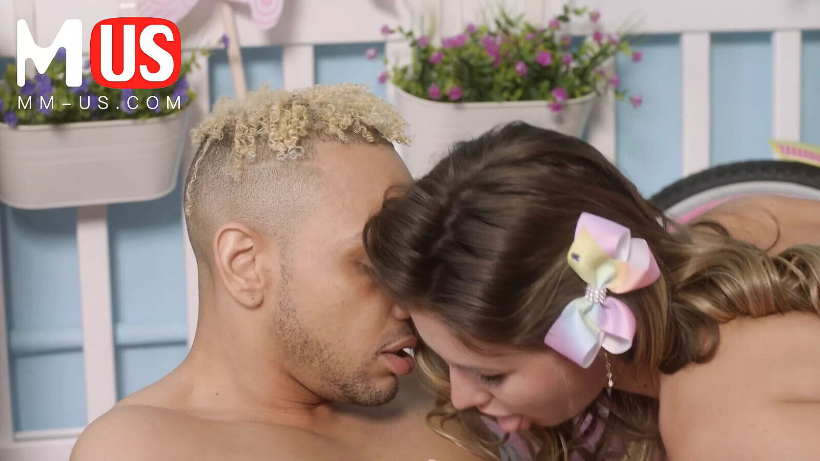 Delphine Devours Paige Owens LAA-0048-