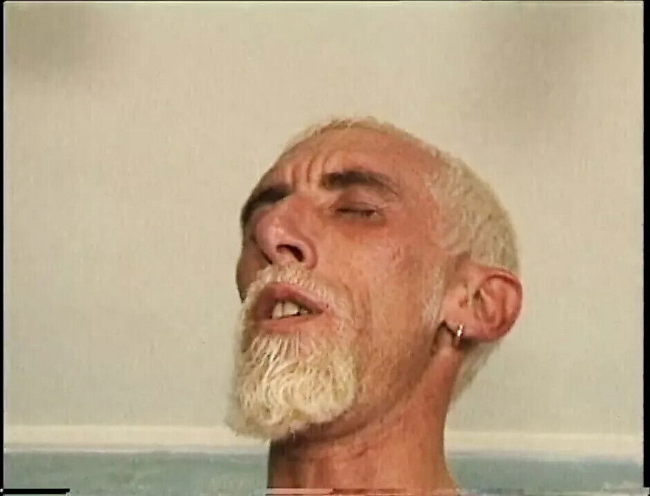 Tettona fica Pelosa vuole Vecchio!