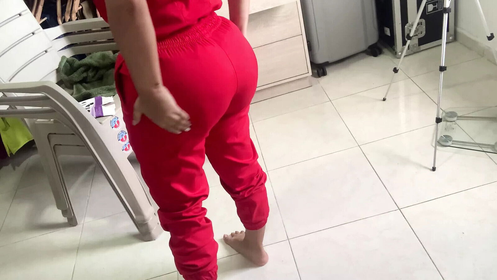 surprise stepsister changing clothes