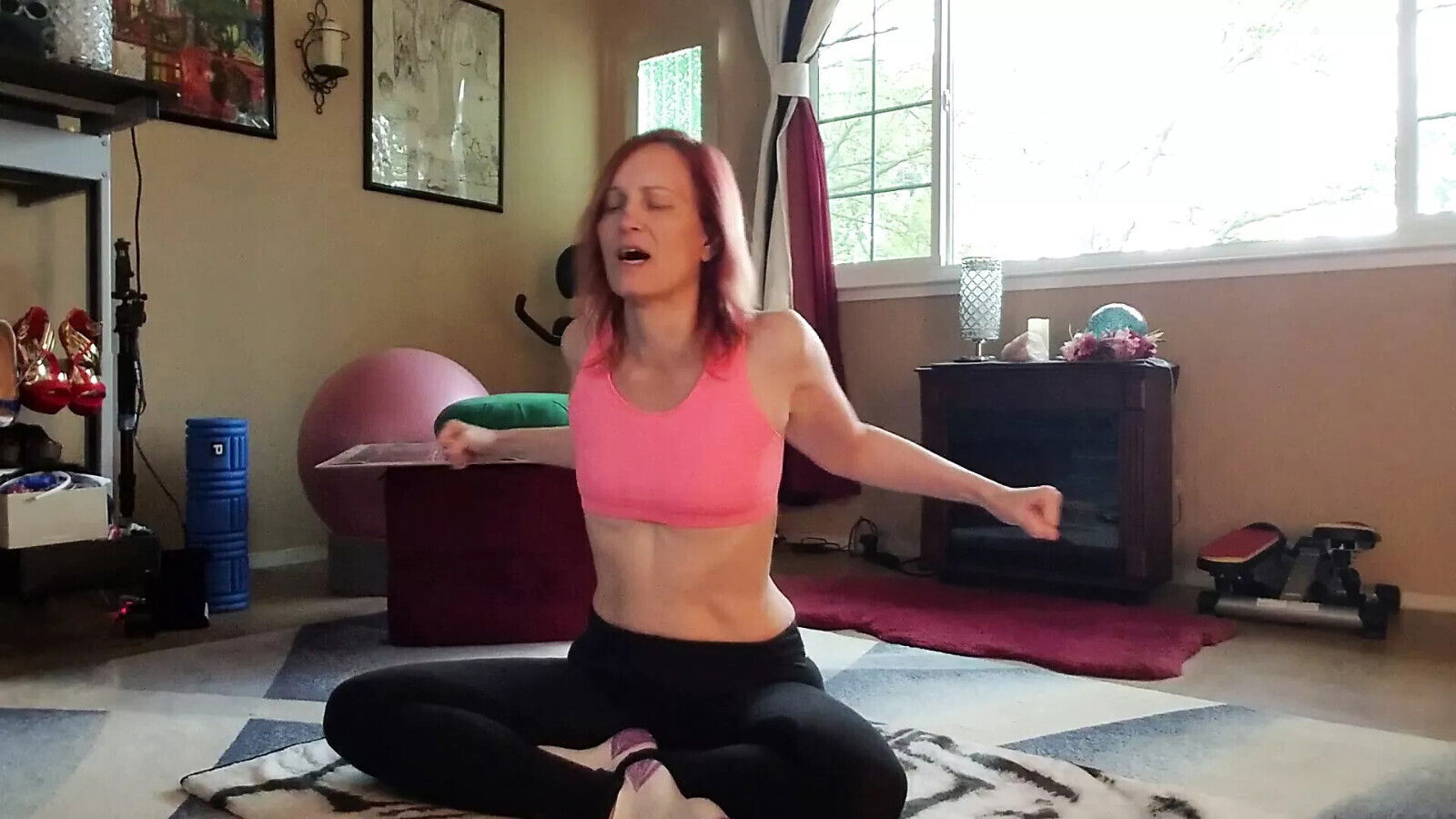 Release your tight shoulders Aurora Willows does yoga shoulders