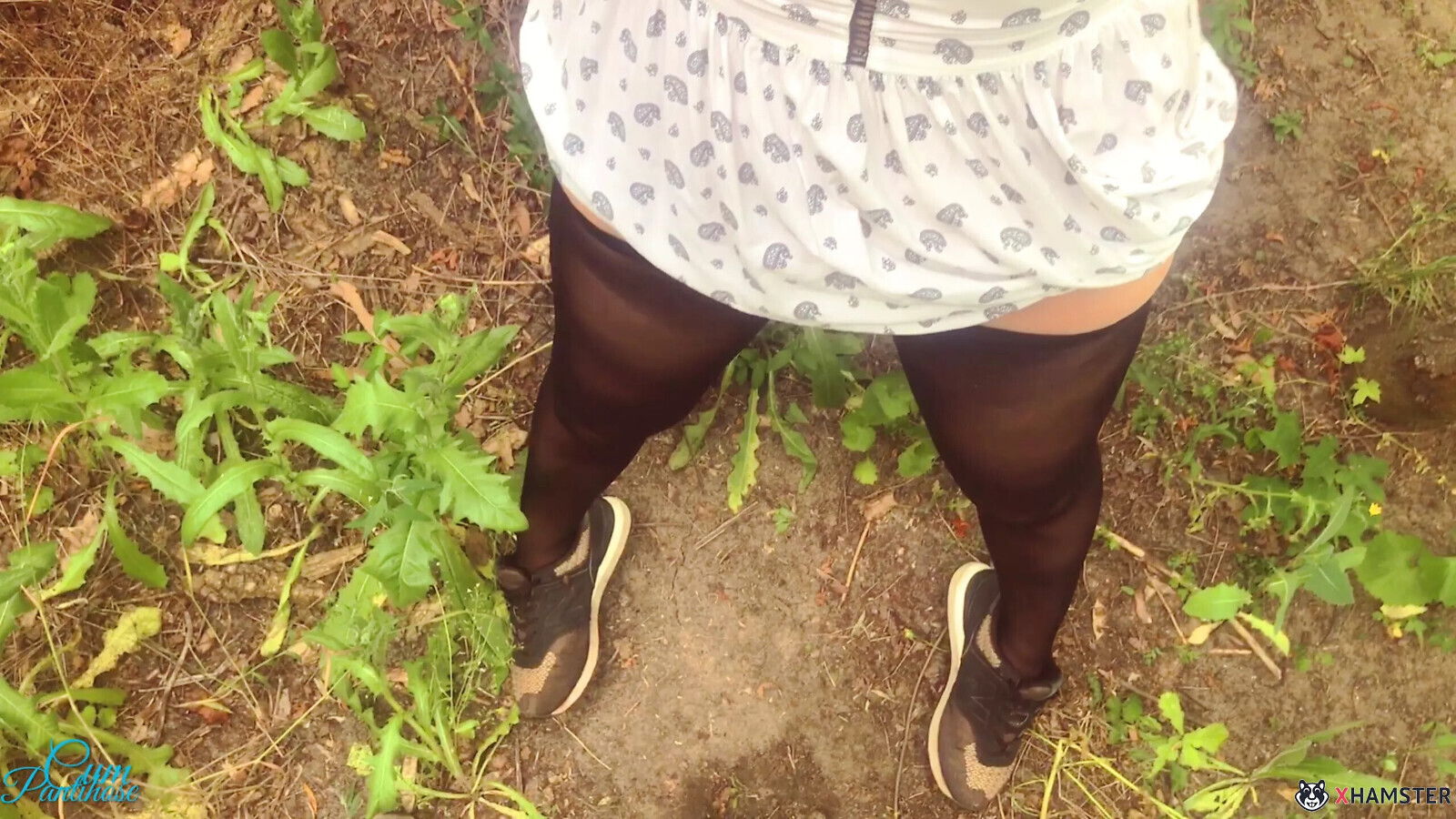 Risky Park Outdoor Cum_Pantyhose