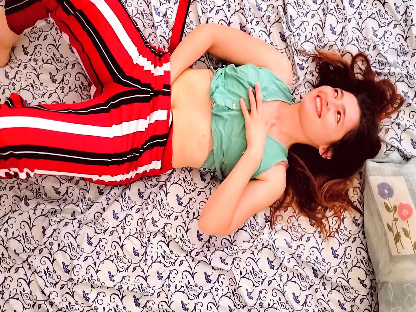 Redhead Teen gets Creampie after hard fuck