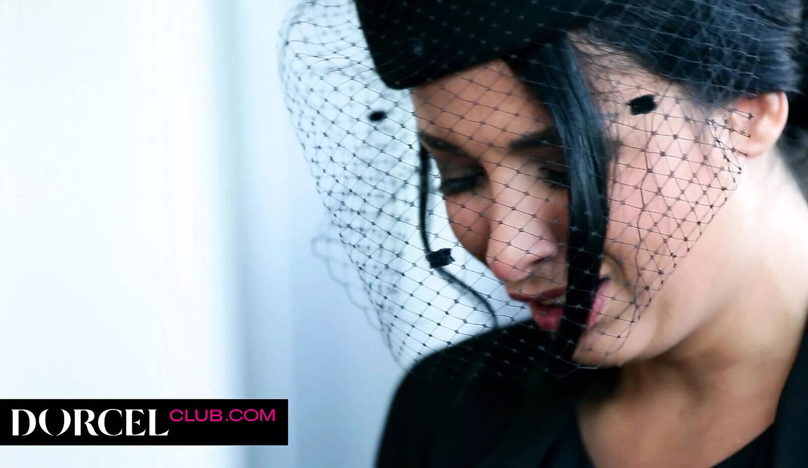 Claire Castel Cayenne Klein know please boss