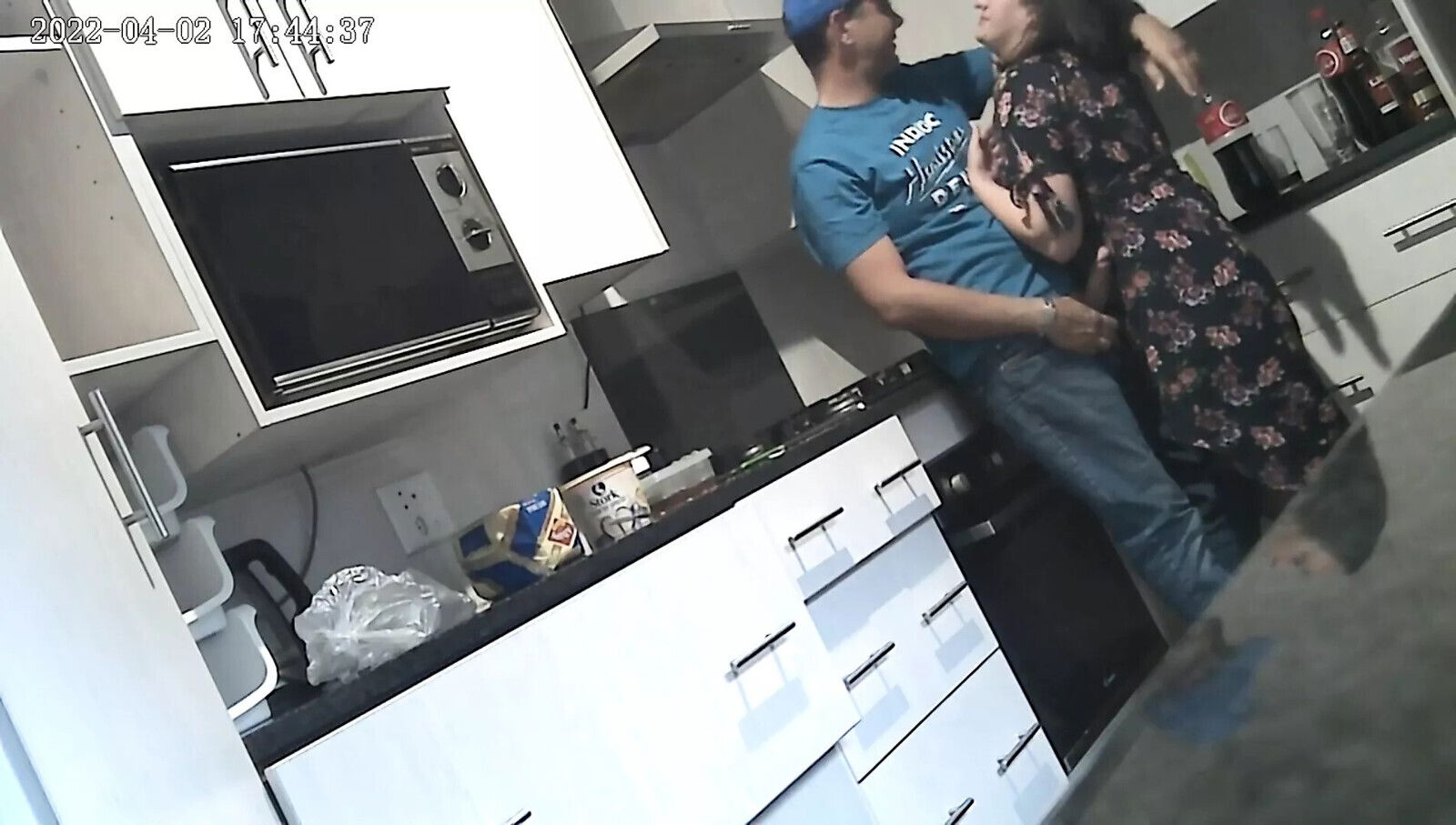 CAUGHT PREGNANT WIFE CHEATING WITH YEAR POOLGUY