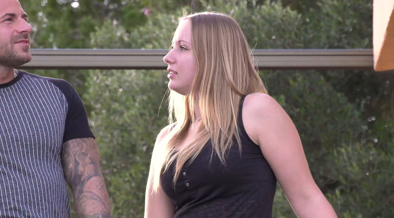 schuechterne jaehrige wird fick Urlaub verfuehrt (Full Movie)