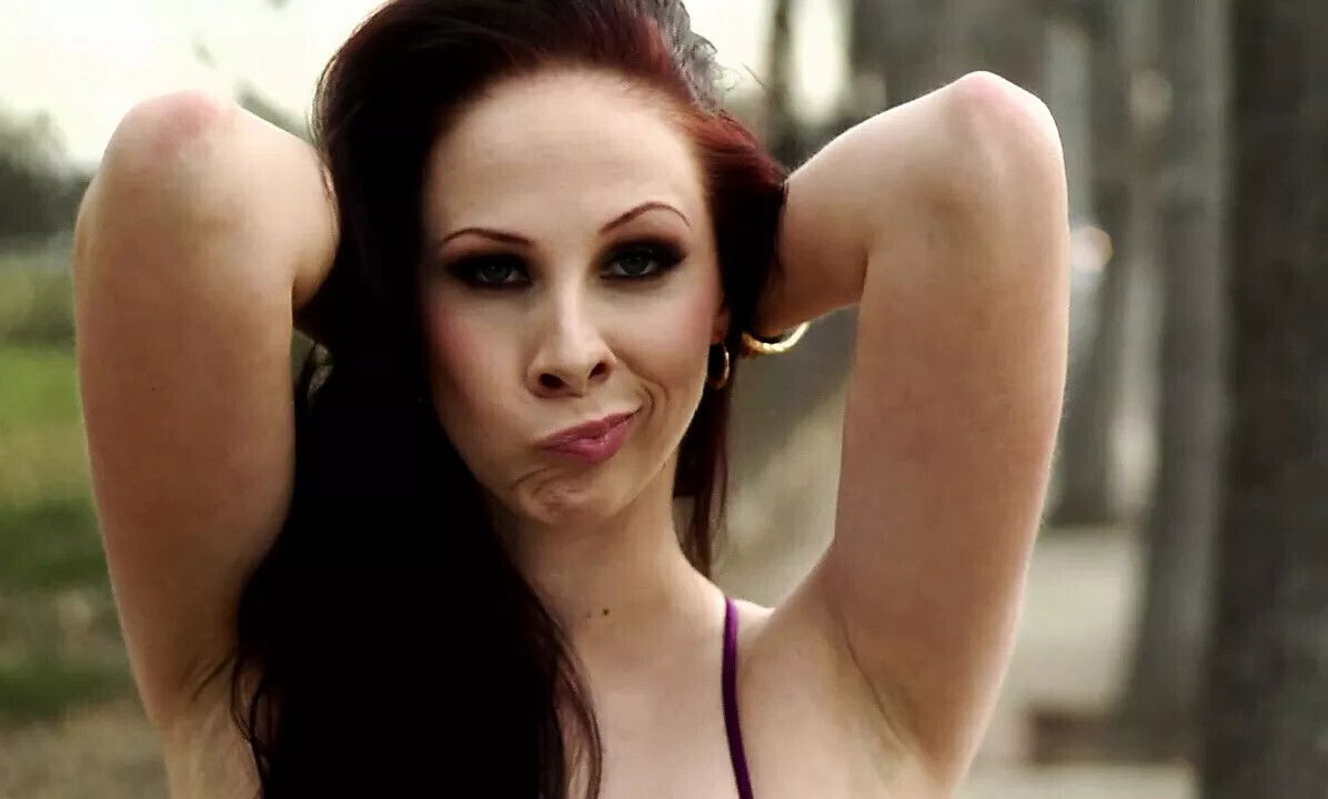 Gianna Michaels fucking with cums