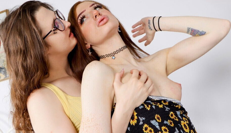 TGIRLS PORN: Bambii Peachie Have Some