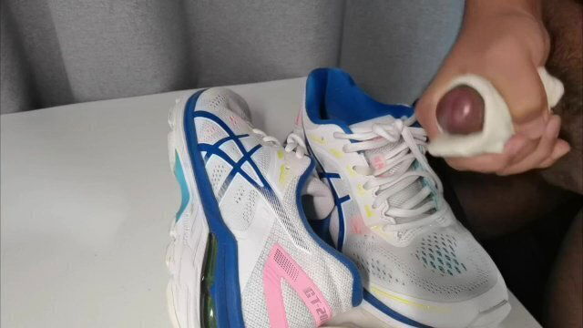 GF's Asics sneakers