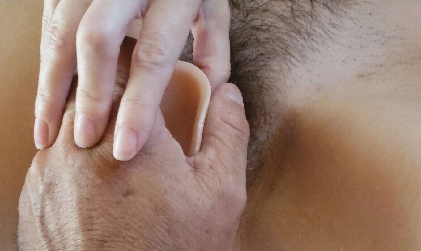 Anita Coxhard masturbates with assistance husband Mike Coxhard