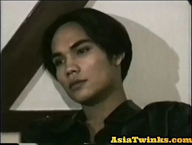 Asian amateur twink sucks fucks after oral