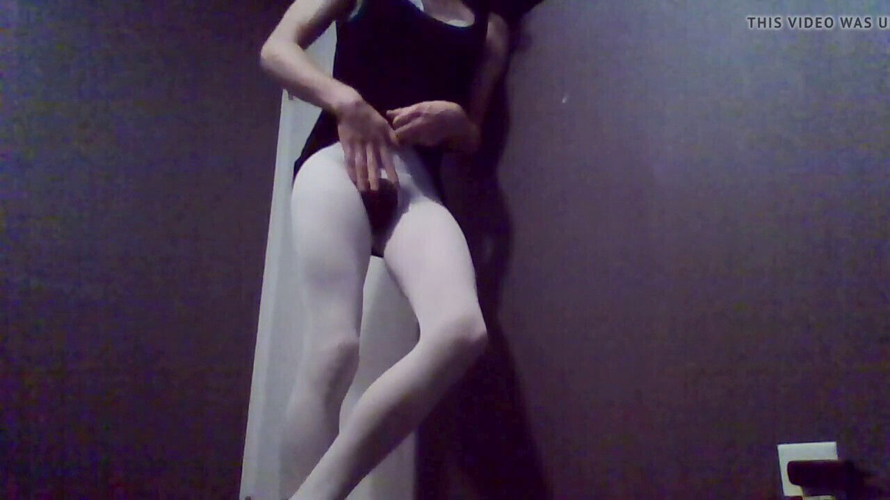 Cumming pantyhose, white cocks