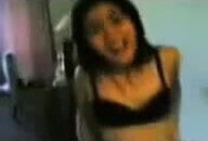 indonesia- abg jaman skrg suka bugil depan kamera