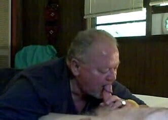 chub daddy sucks and swallow